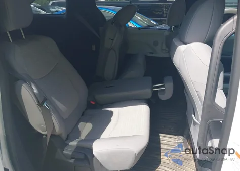 2025 Toyota Sienna Le from USA, damaged, VIN 5TDKRKEC3SS234923